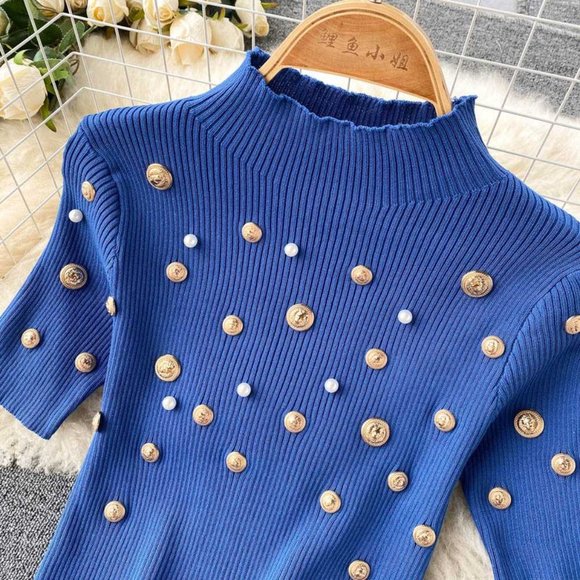 Women Pearls Golden Buttons Knitted Top And Long Skirts - Picture 4 of 12